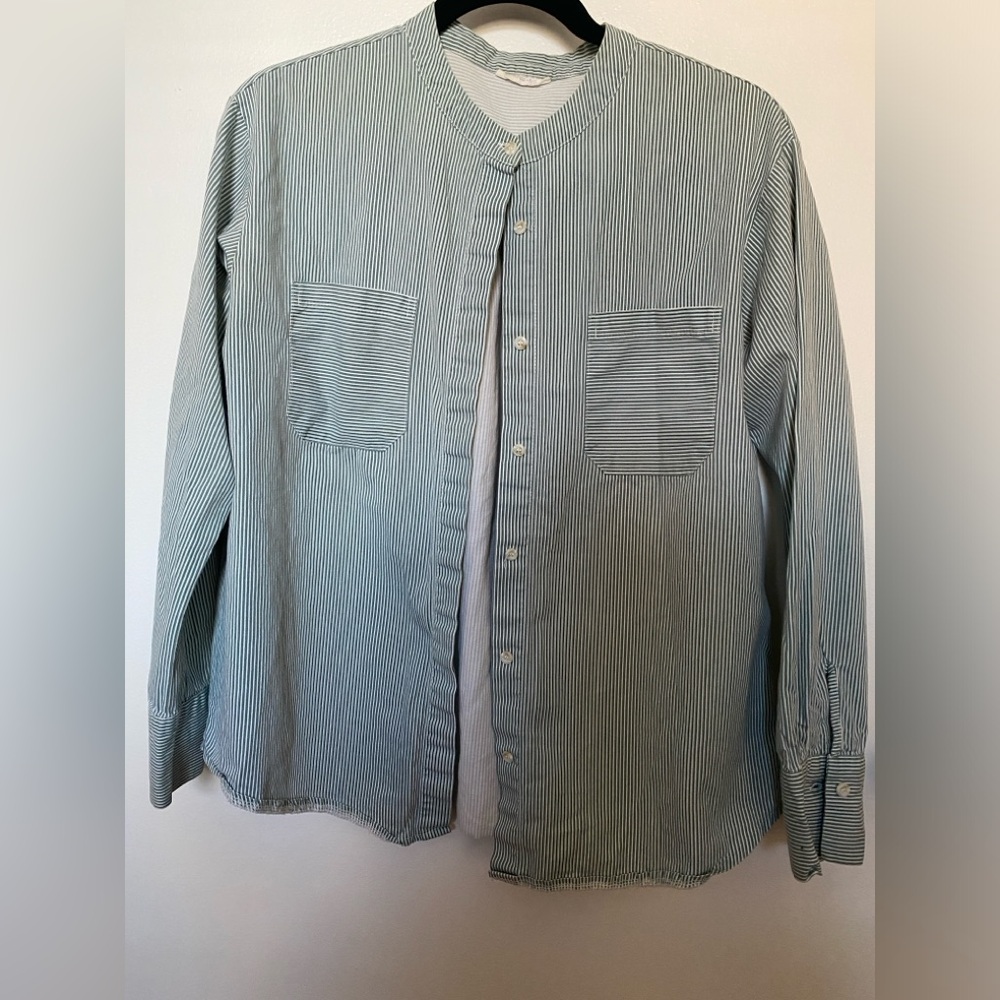 Women’s Indi Brand button down shirt with band collar.